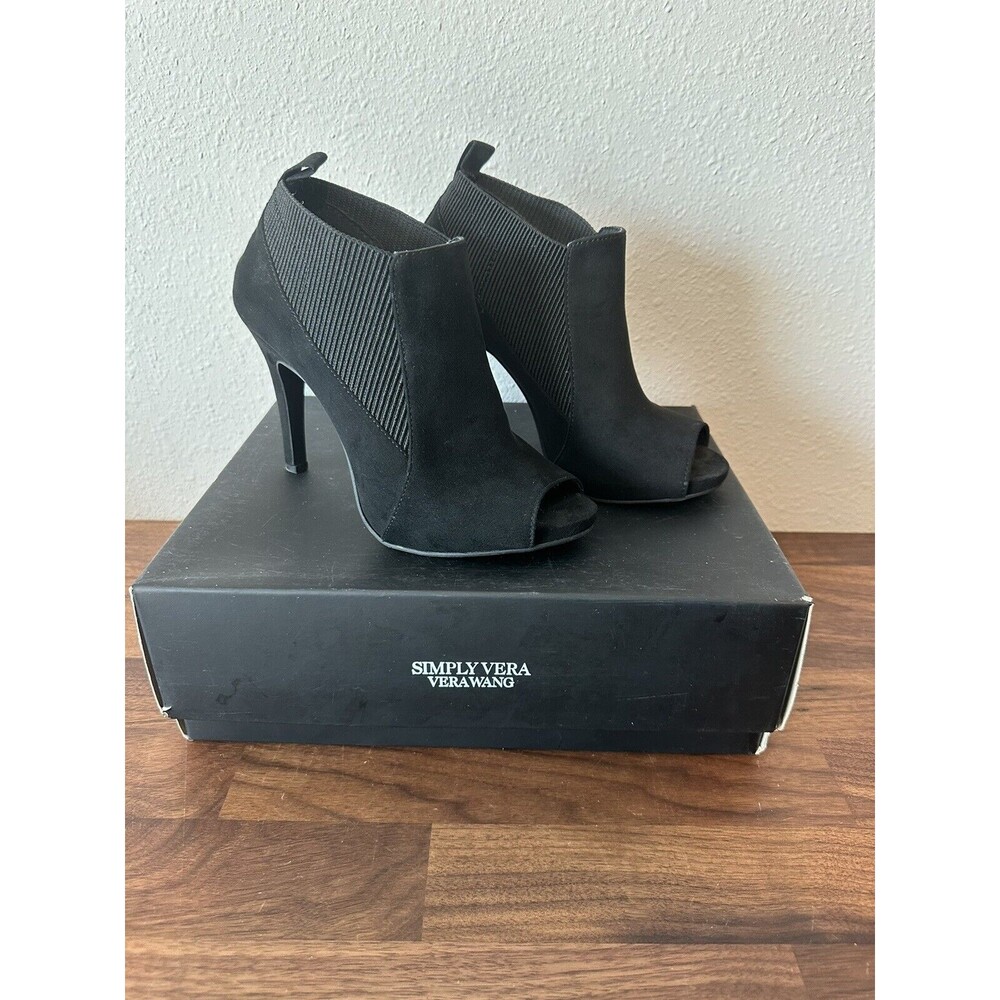 Vera Wang Black Heels Booties Women’s Size 6 SVLIVYBLACK